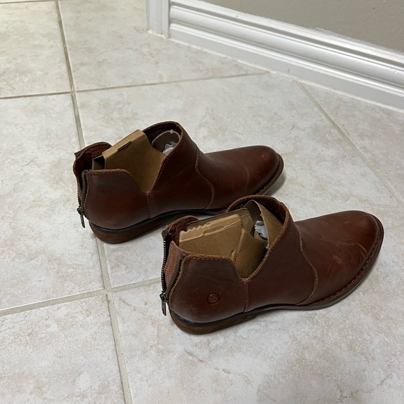 Born Chelsea boot - Picture 3 of 5